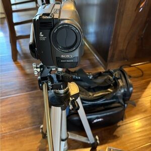 Sony Handycam CCD-TRV32 8mm Analog Camcorder